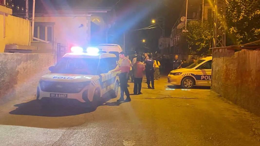 Adana’da Komşular Arasında Meydan Muharebesi Çıktı! 3 Yaralı 7 Gözaltı 3